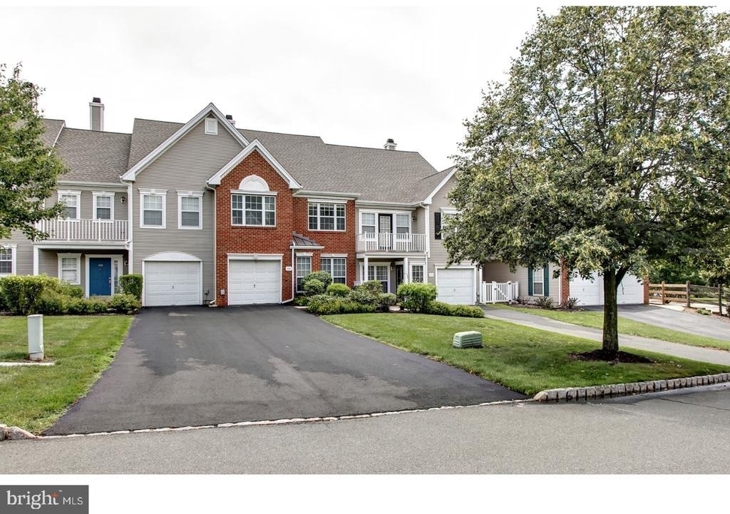 406 Pebble Creek Court - Photo 1