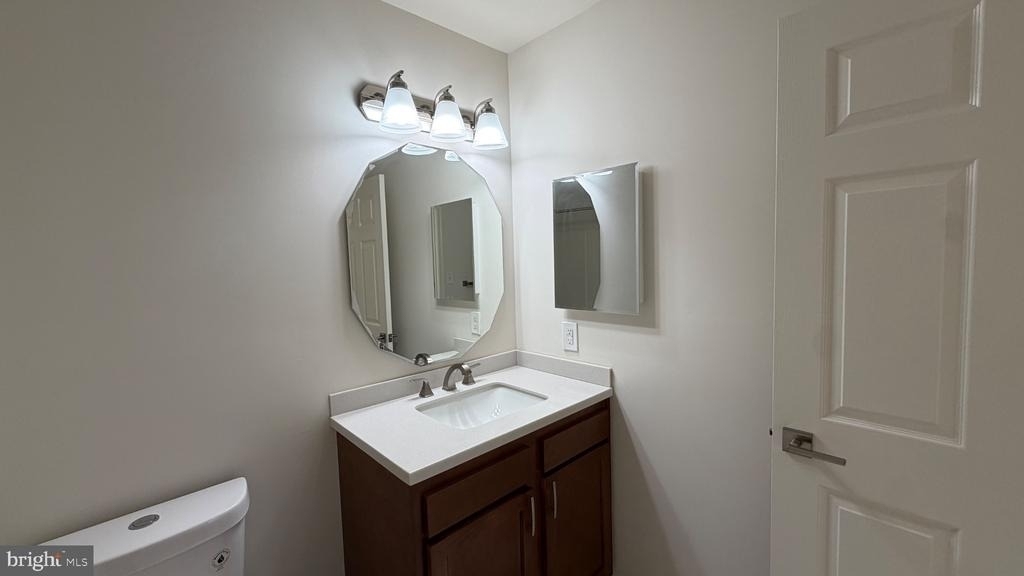 70 Sequoia - Photo 18