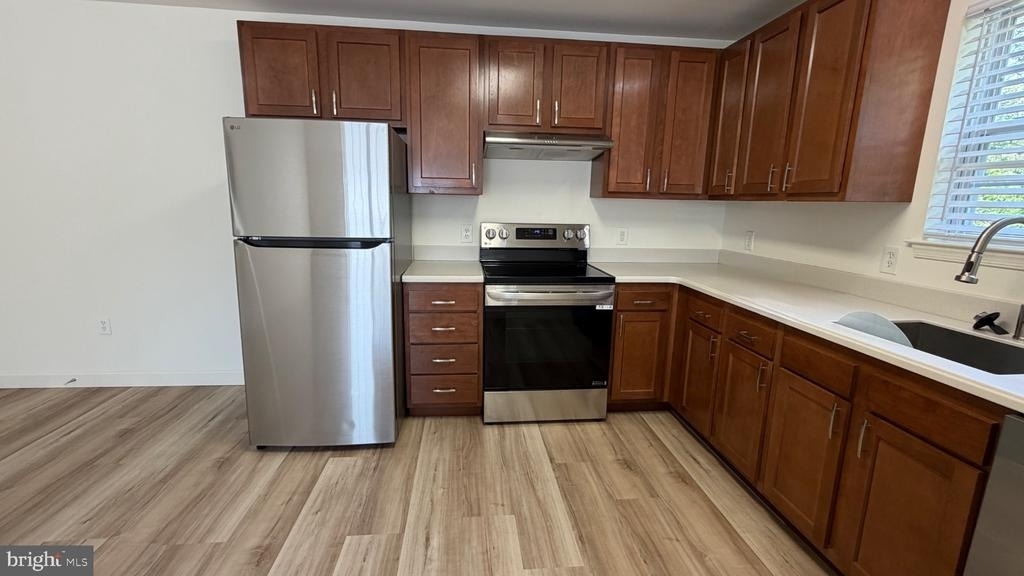 70 Sequoia - Photo 15