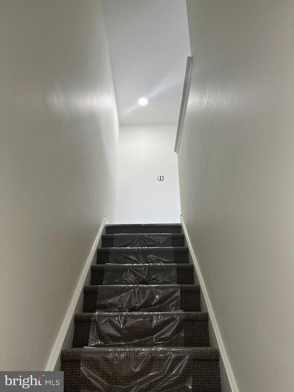 380-b Delancey Place - Photo 2