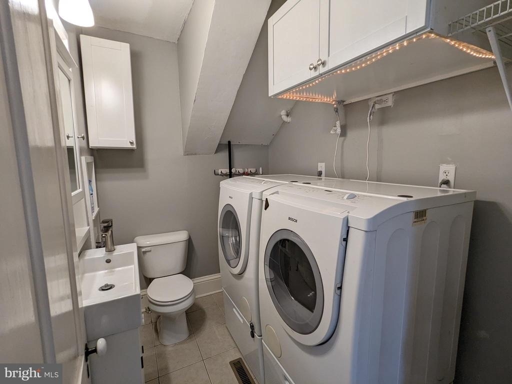 306 N Locust Street - Photo 13