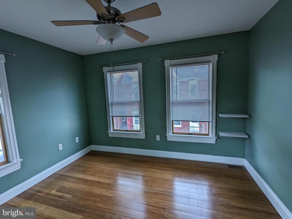 306 N Locust Street - Photo 22