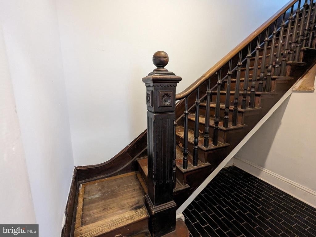306 N Locust Street - Photo 14
