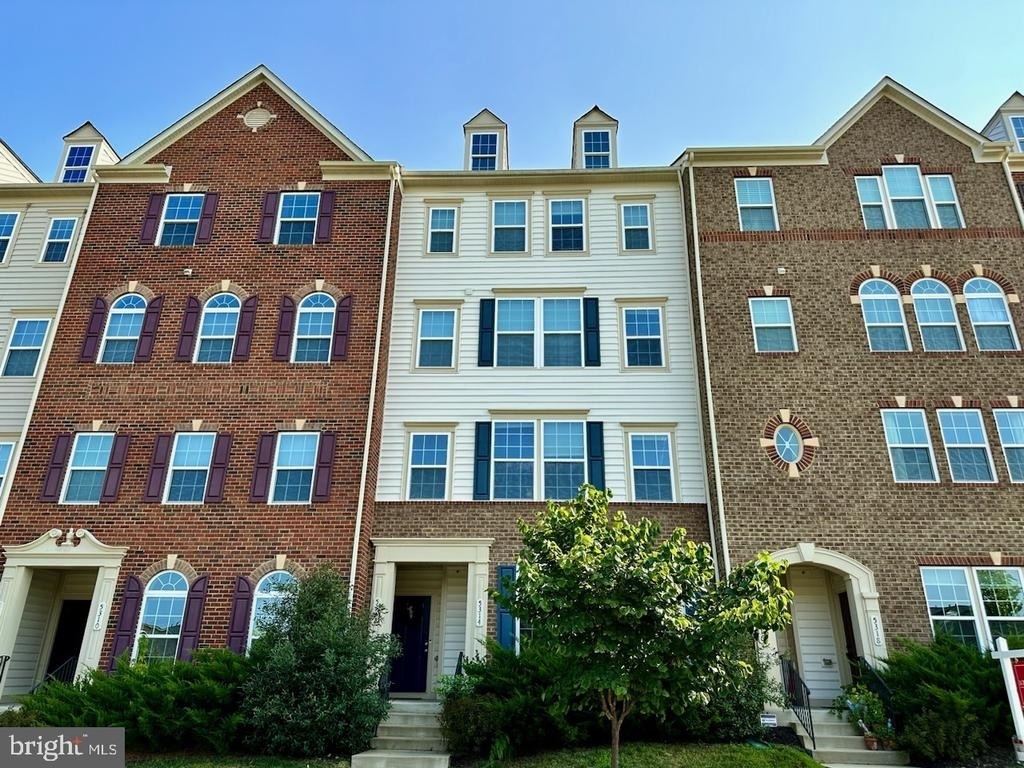 5312 N Center Drive - Photo 0