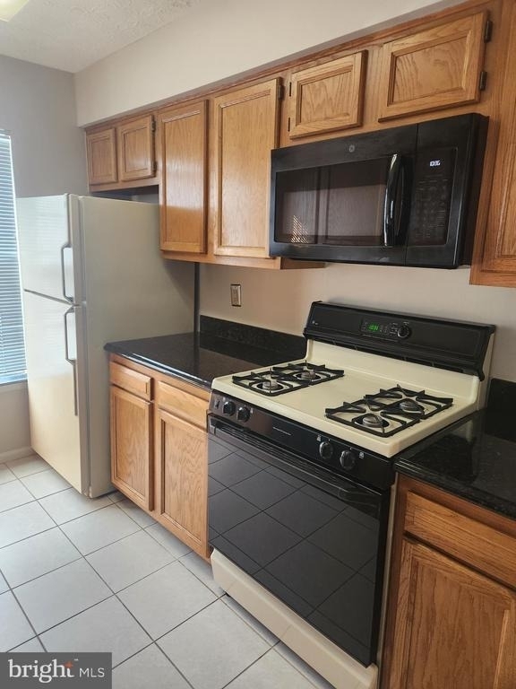8941 Town Center Circle - Photo 6