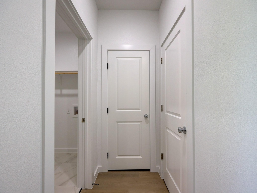 230 Brown St - Photo 4