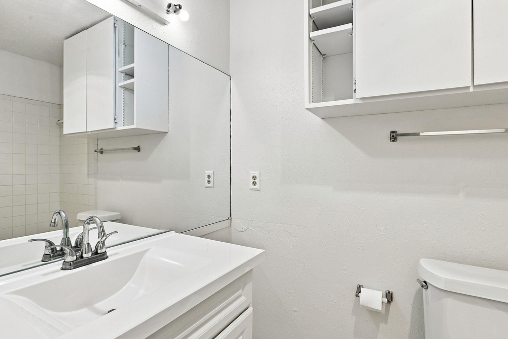 5700 Cherry Park Dr - Photo 13