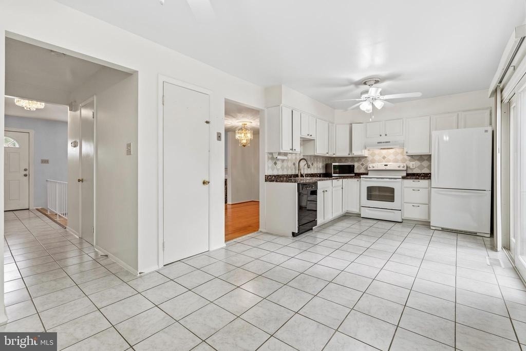 18617 Chickadee Lane - Photo 7