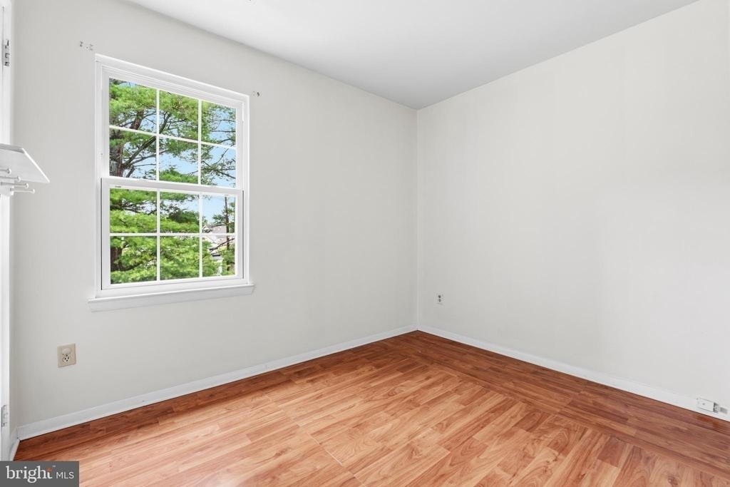 18617 Chickadee Lane - Photo 12