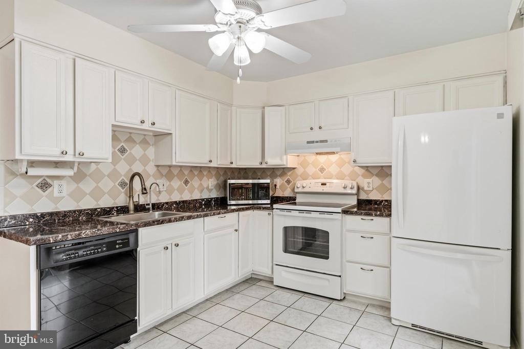 18617 Chickadee Lane - Photo 9