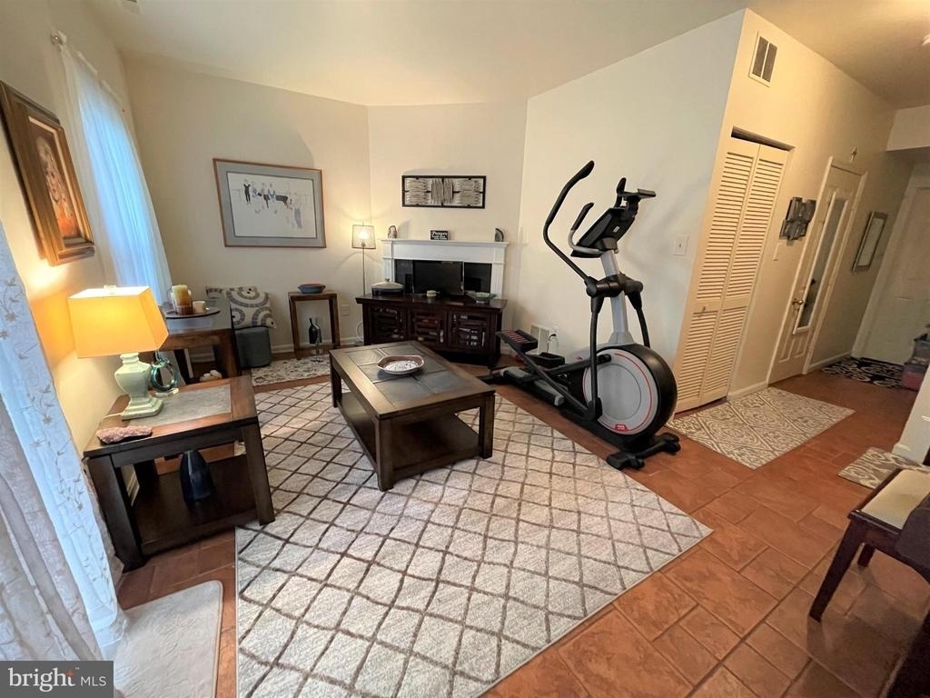 5 Martins Square Lane - Photo 38