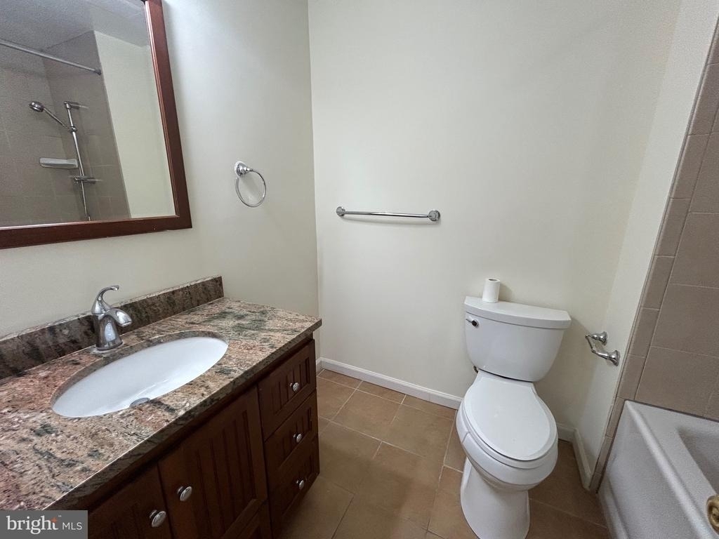5916 Dorchester Way - Photo 23