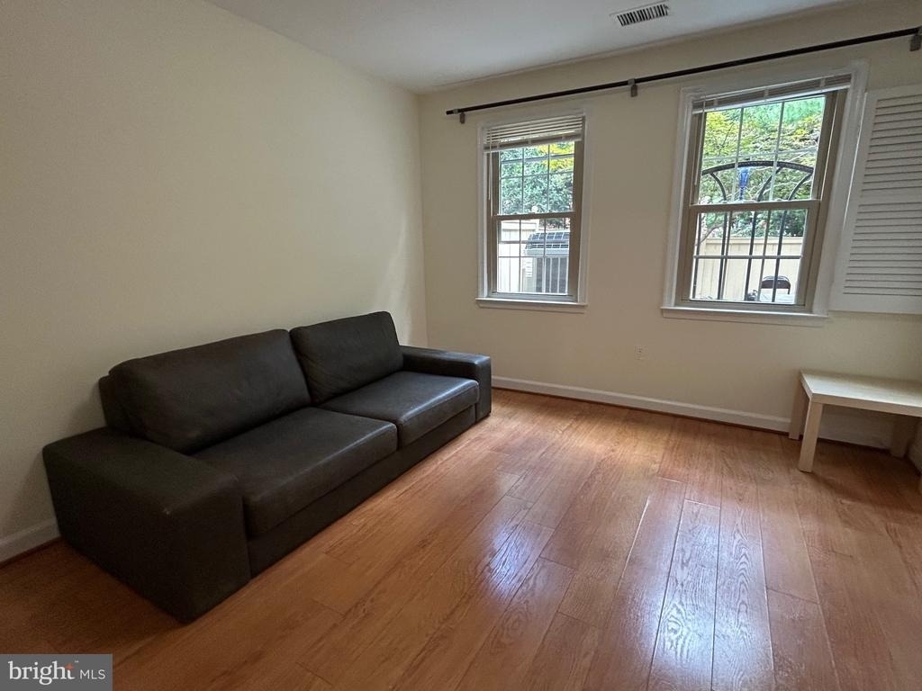 5916 Dorchester Way - Photo 21