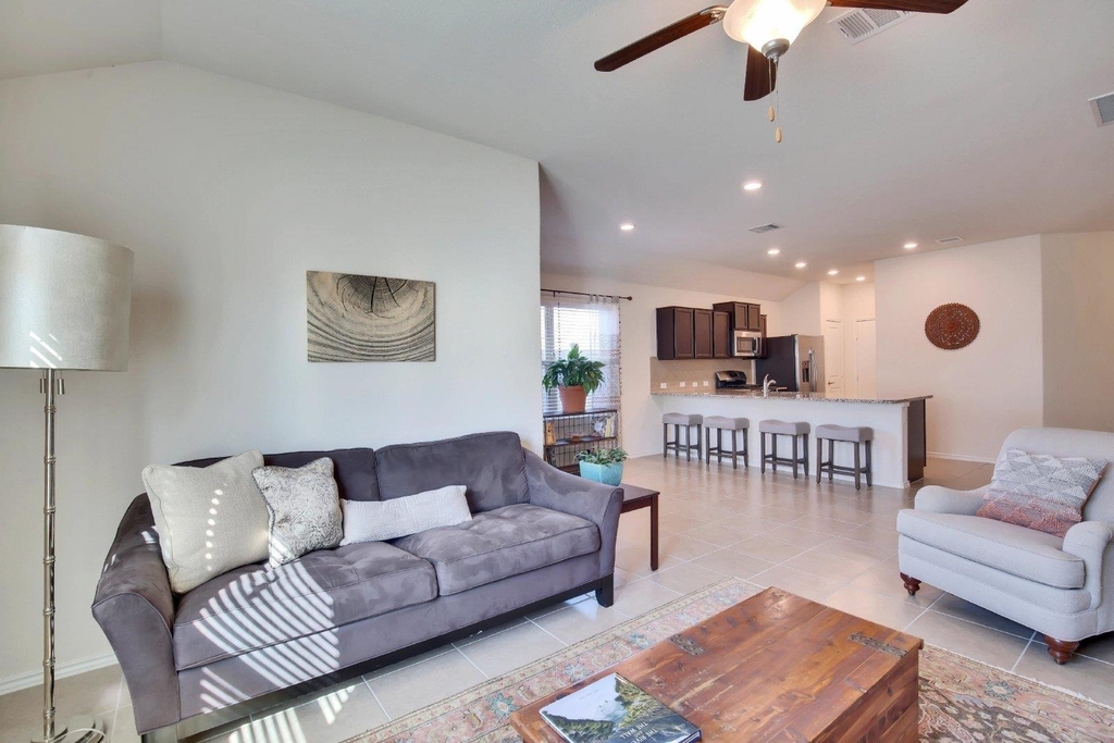 3712 Colorado High Ave - Photo 2