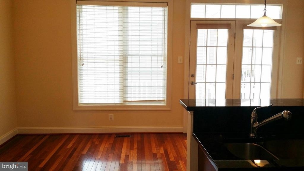 557 Cedar Spring Street - Photo 10