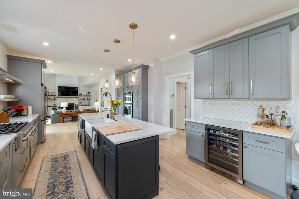 7017 Helmsdale Court - Photo 4