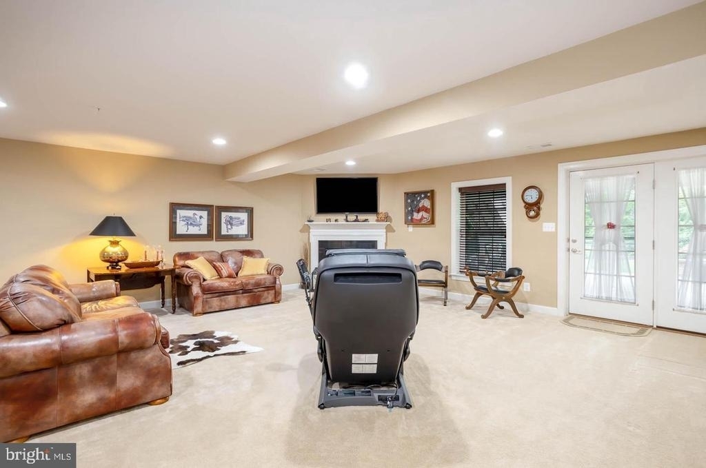 714 Monarchos Drive - Photo 59