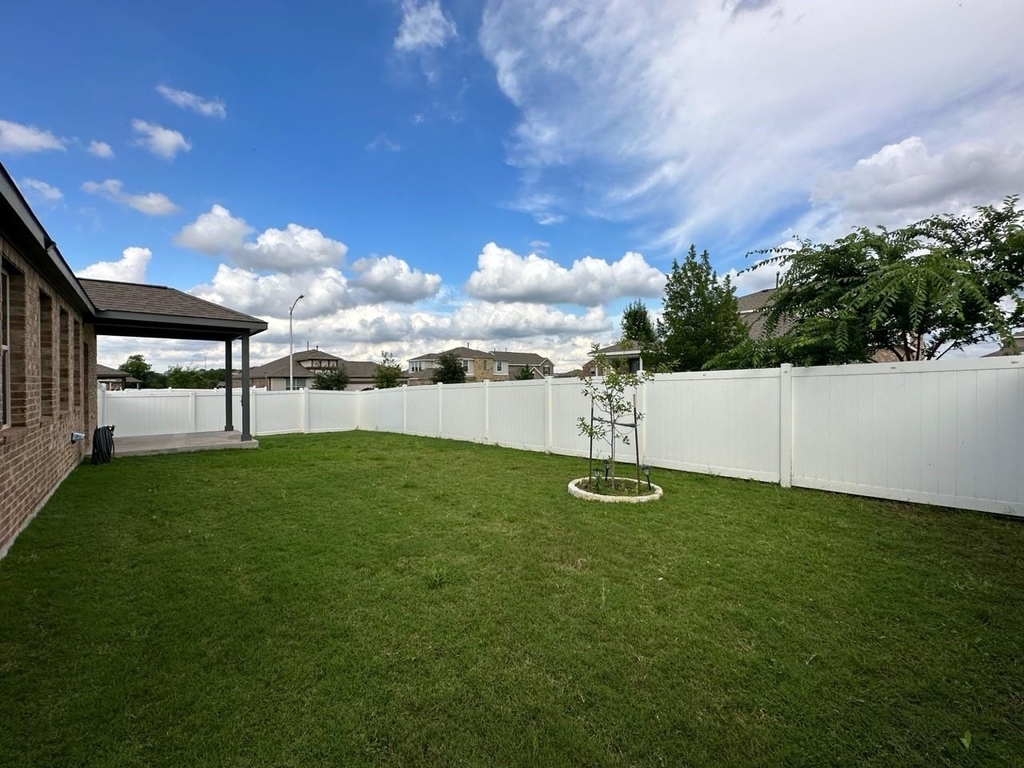 10901 Mickelson Dr - Photo 23