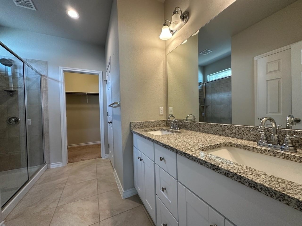 10901 Mickelson Dr - Photo 13