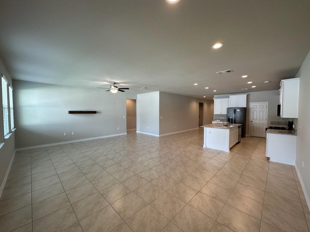 10901 Mickelson Dr - Photo 8