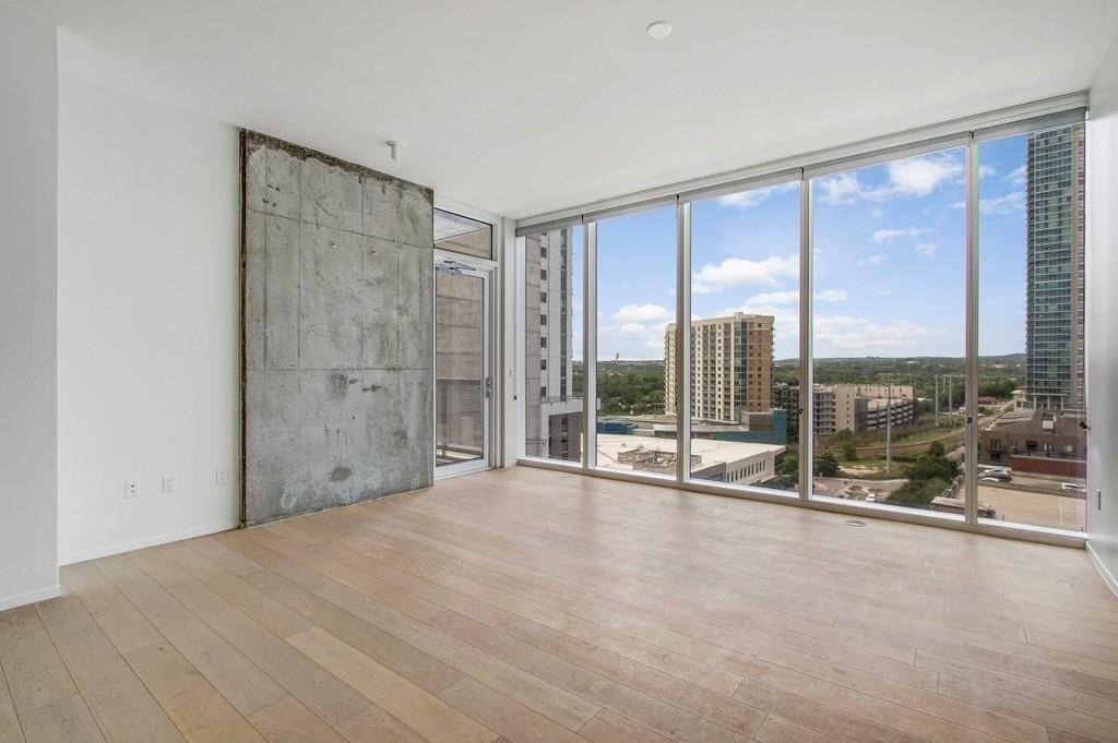 301 West Ave - Photo 4