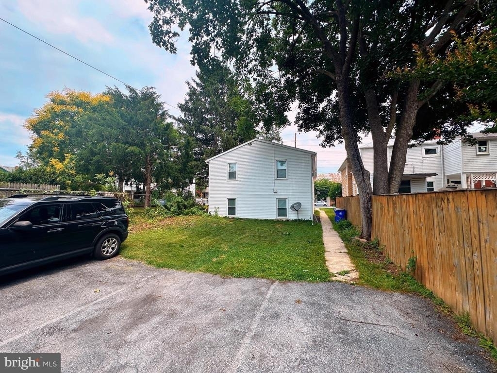 250 W 5th Street - Photo 13