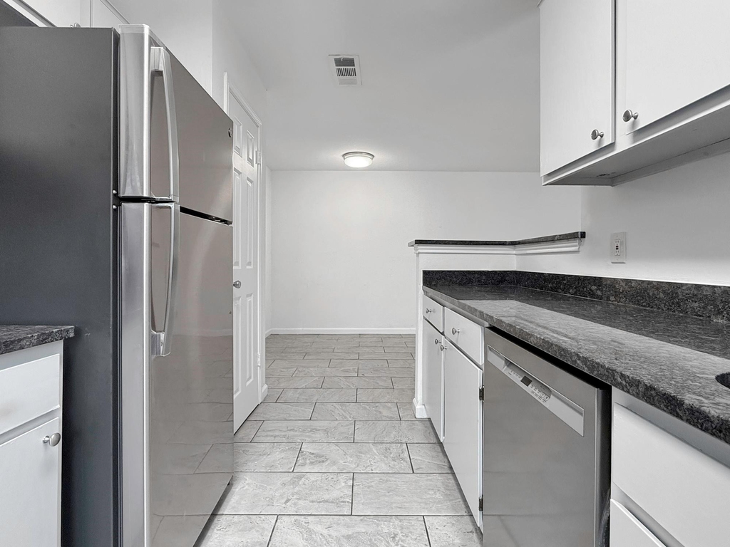 403 Fantail Loop - Photo 8