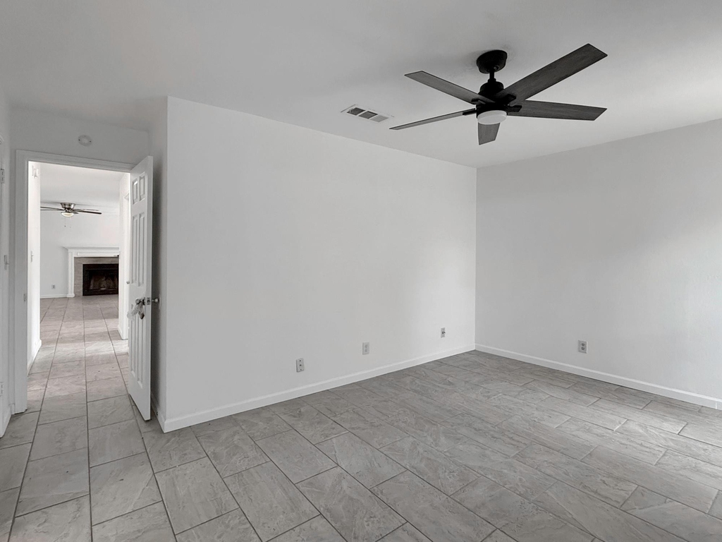 403 Fantail Loop - Photo 13