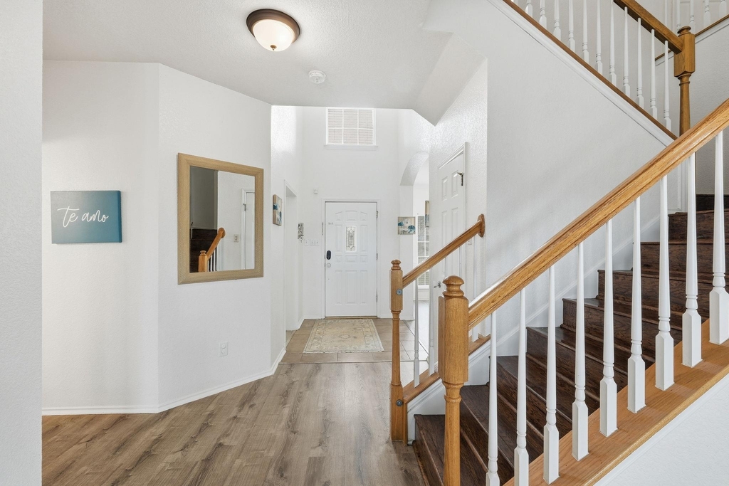 1410 Ne Katie Lynch Dr - Photo 4