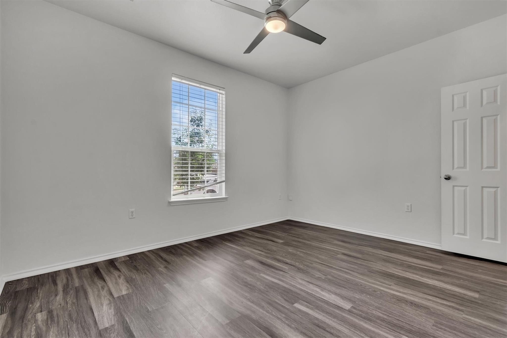 9300 China Rose Dr - Photo 4