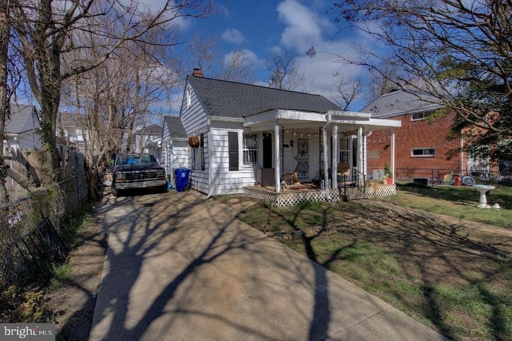 2924 Virginia Avenue - Photo 2