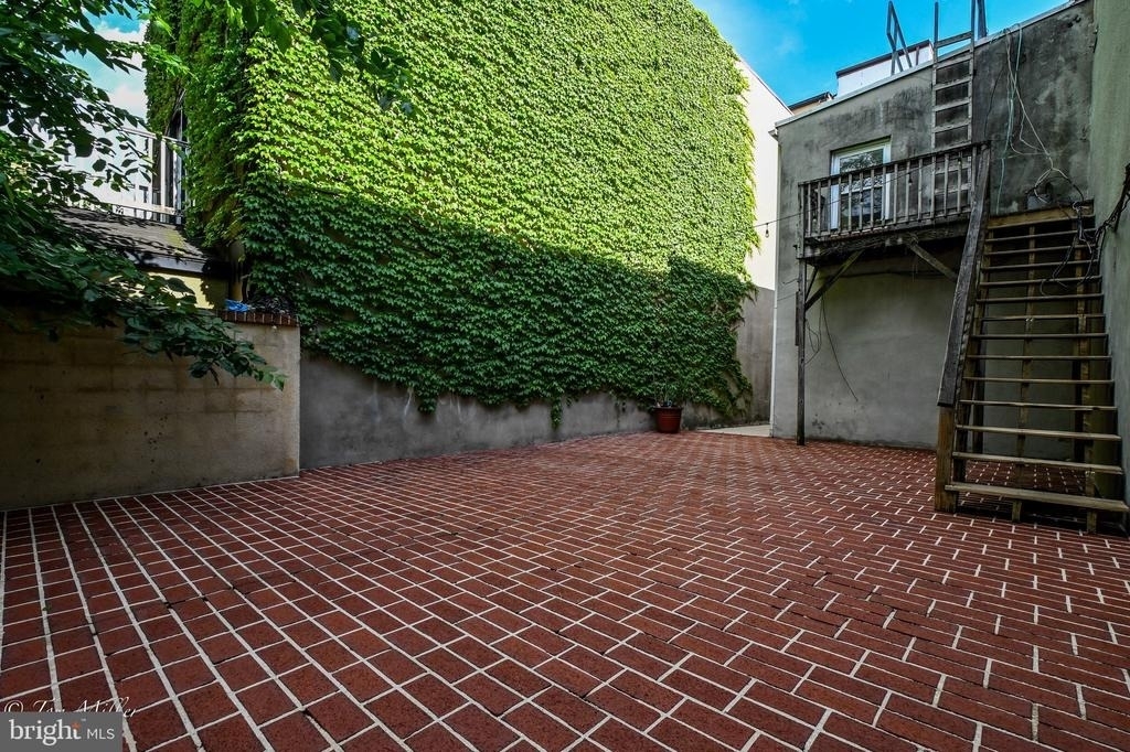 1712 Thames Street - Photo 22