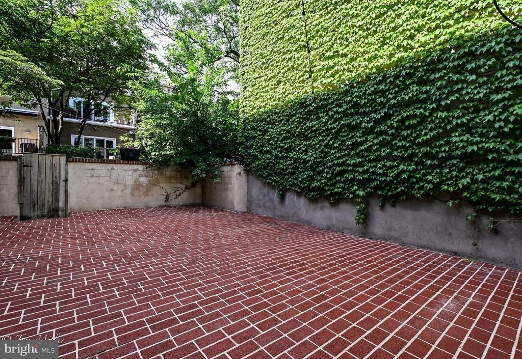 1712 Thames Street - Photo 24