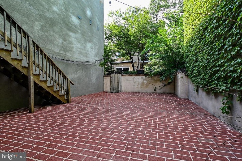 1712 Thames Street - Photo 23