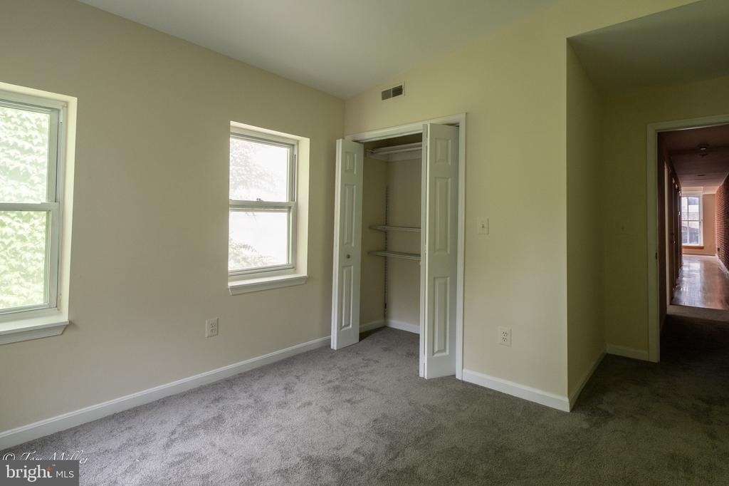 1712 Thames Street - Photo 4