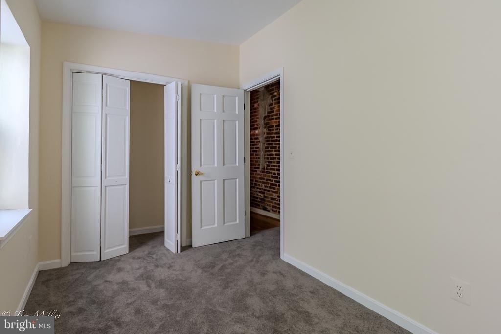 1712 Thames Street - Photo 12
