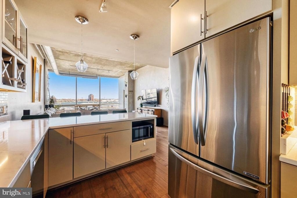 1200 Steuart Street - Photo 11