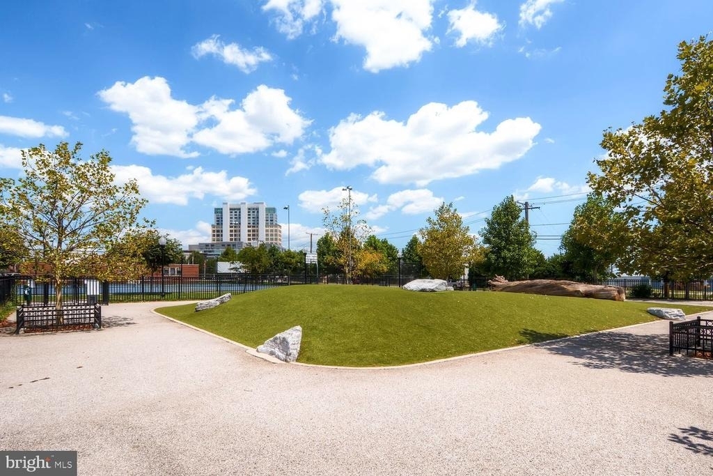 1200 Steuart Street - Photo 39