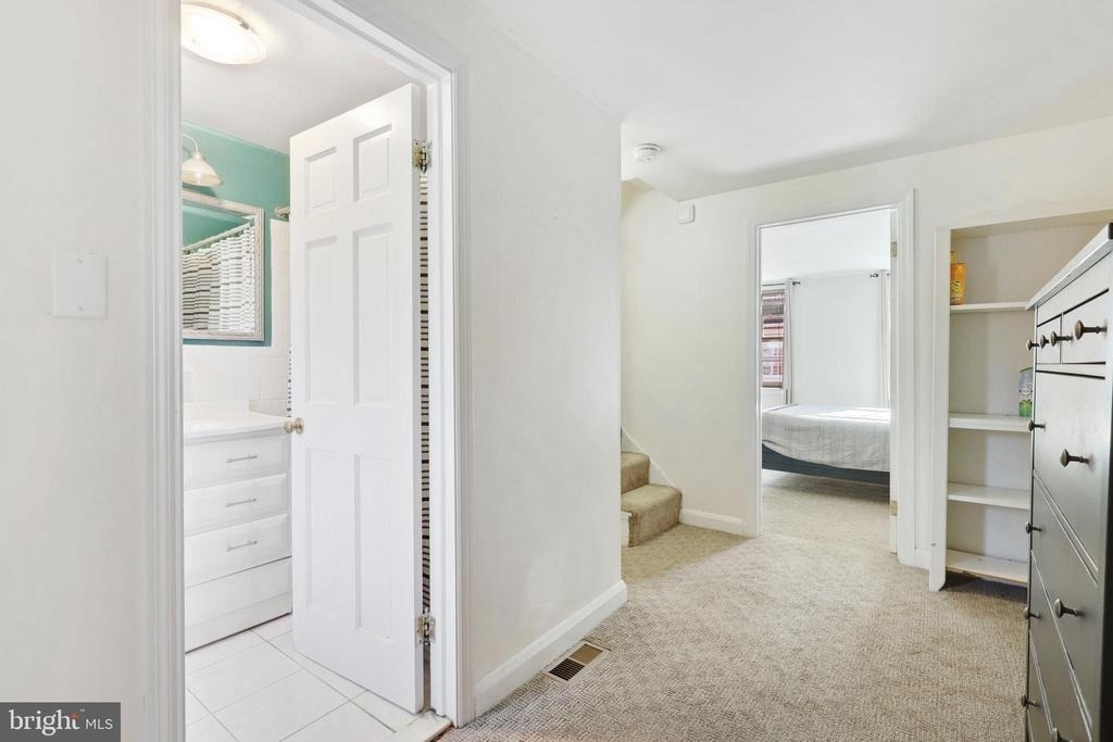 24 E Hamburg Street - Photo 15