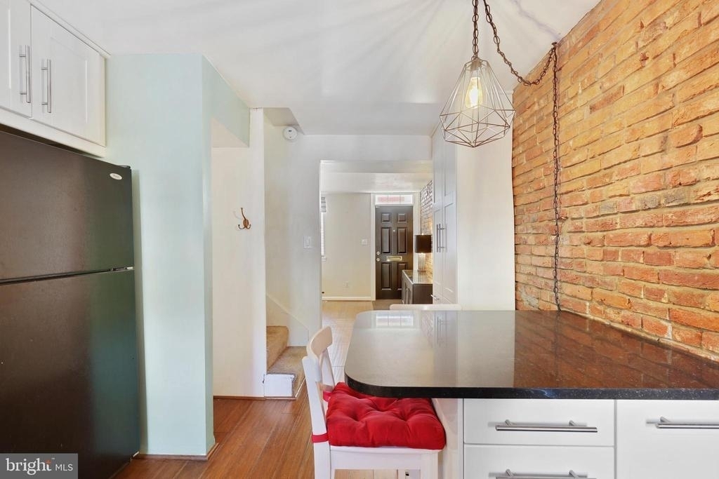 24 E Hamburg Street - Photo 10