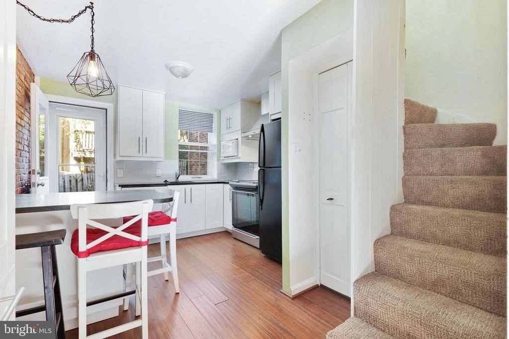 24 E Hamburg Street - Photo 6