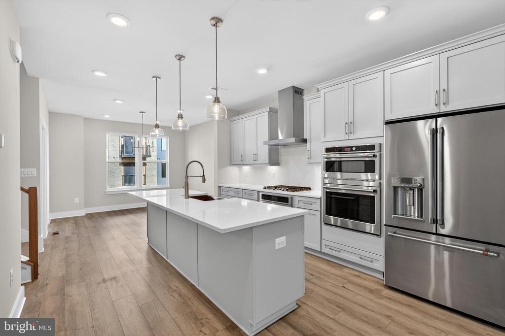 2507 Light Street - Photo 4