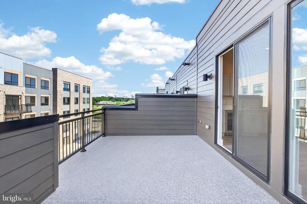 2507 Light Street - Photo 47