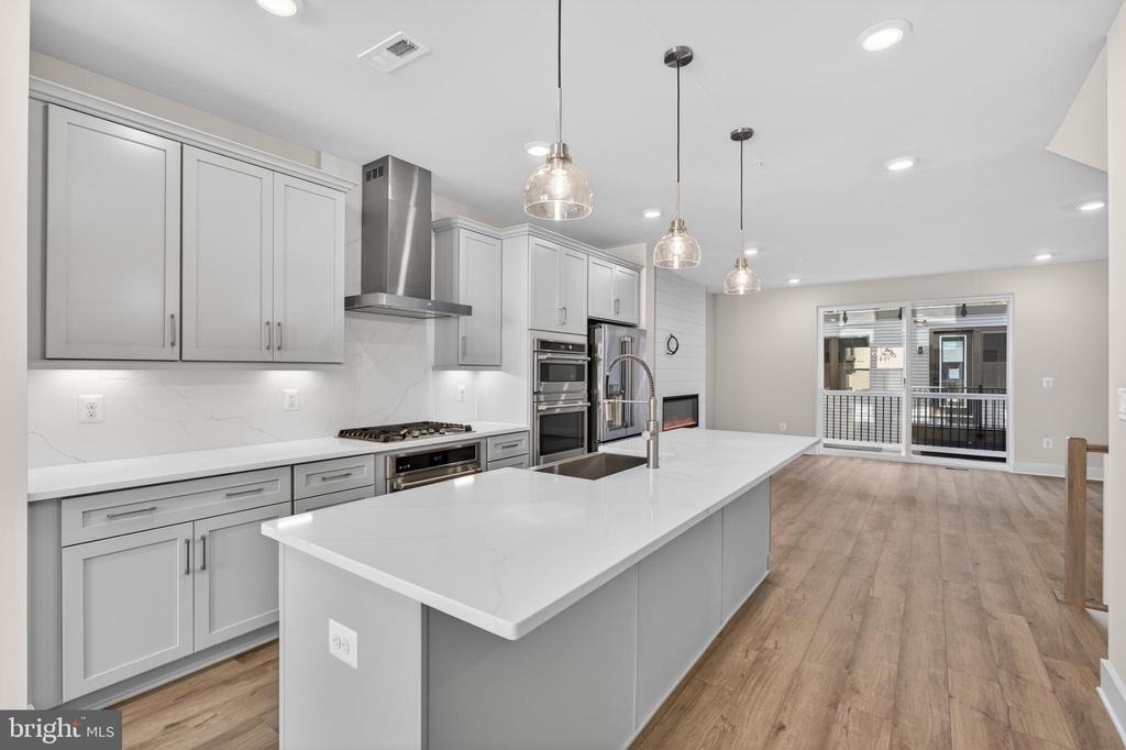 2507 Light Street - Photo 5