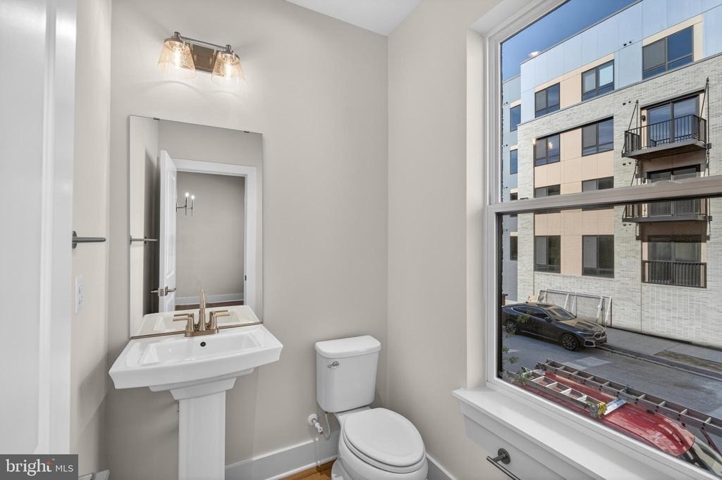 2507 Light Street - Photo 29