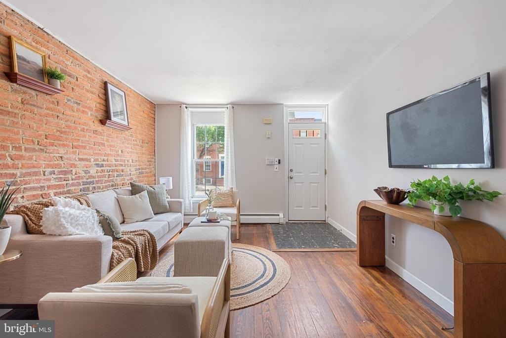 130 E Randall Street - Photo 7