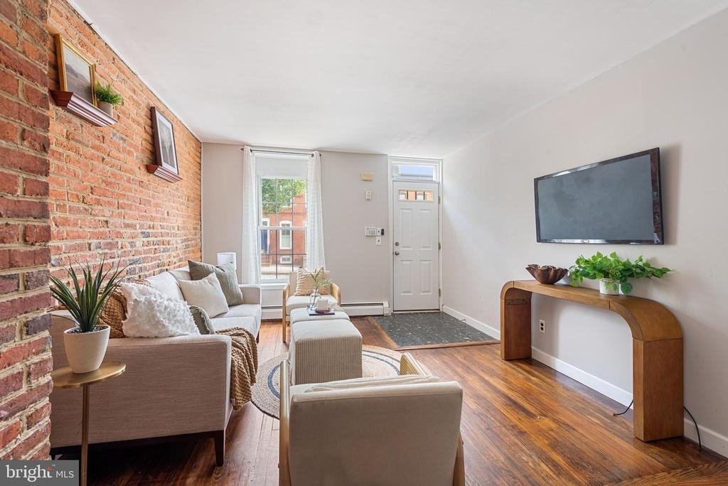 130 E Randall Street - Photo 8