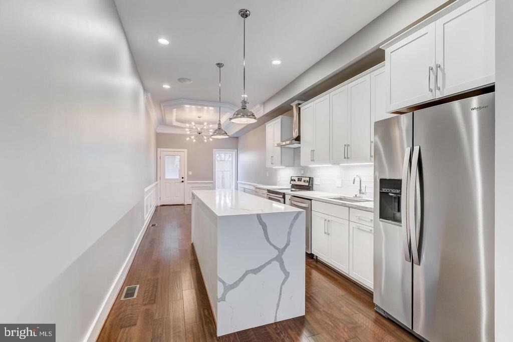 1440 S Charles Street - Photo 8