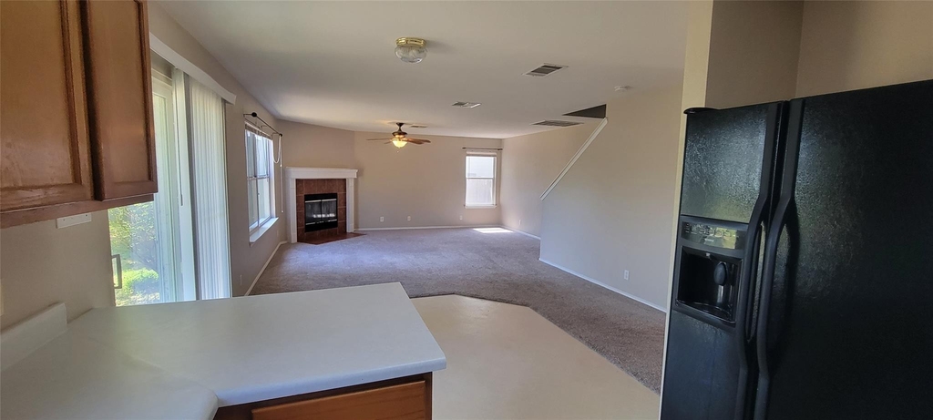 730 Blair Ave - Photo 2