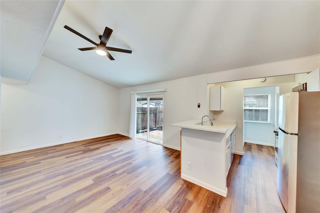 3514 Southridge Dr - Photo 4